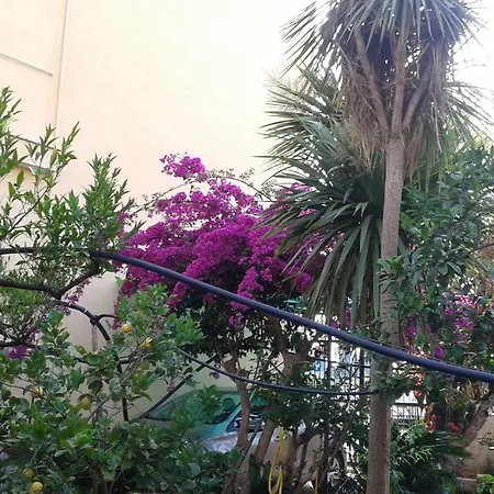 Il Roseto Di Mola