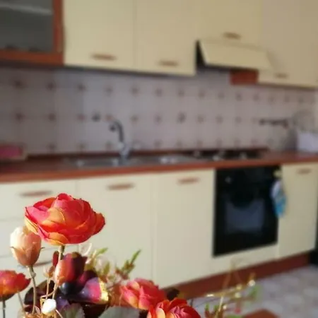 Il Roseto Di Mola Apartmán *